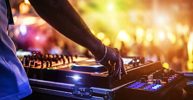 The Rise of Campus DJs